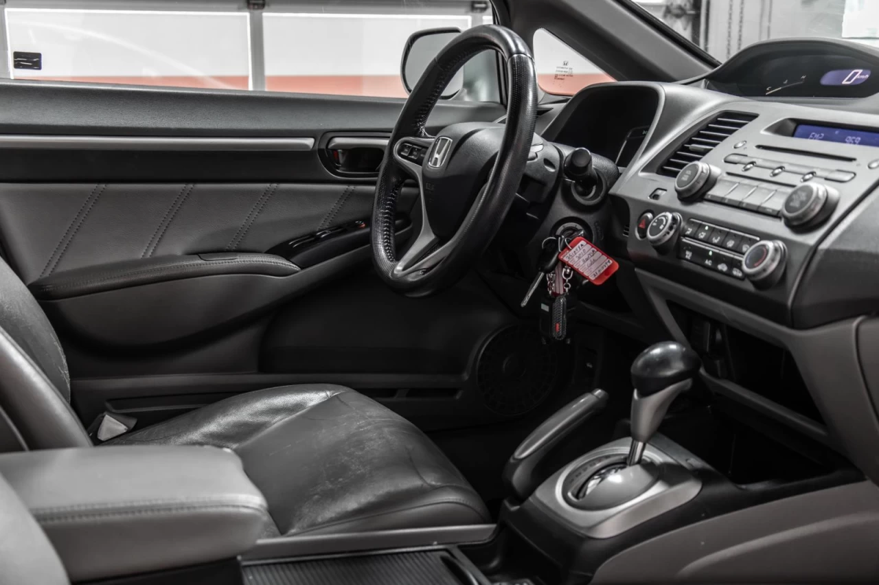 2010 Honda Civic Sedan Automatique EX-L AUBAINE! Image principale
