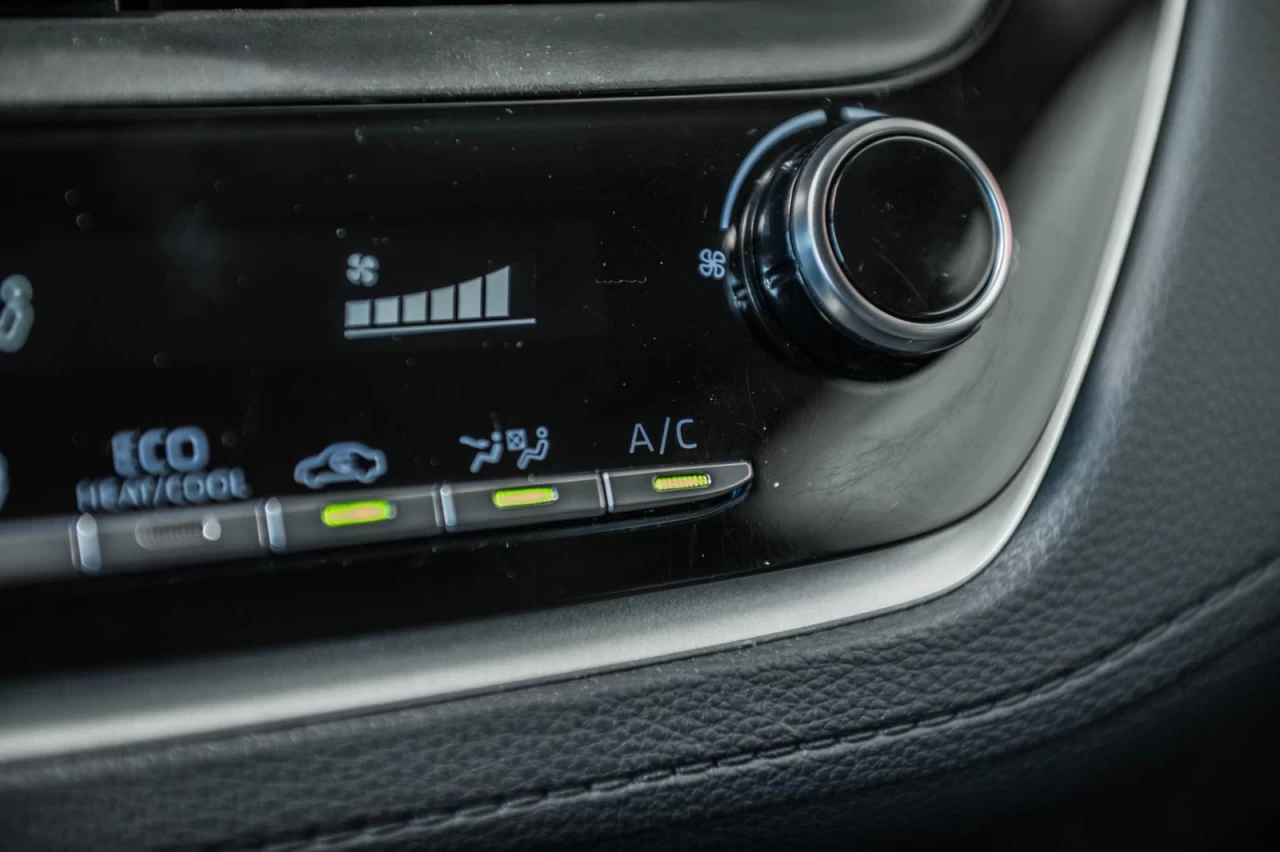 2022 Toyota Corolla Cross LE AWD+SIEGES.CHAUFF+BLUETOOTH+CARPLAY+CAM.RECUL Main Image