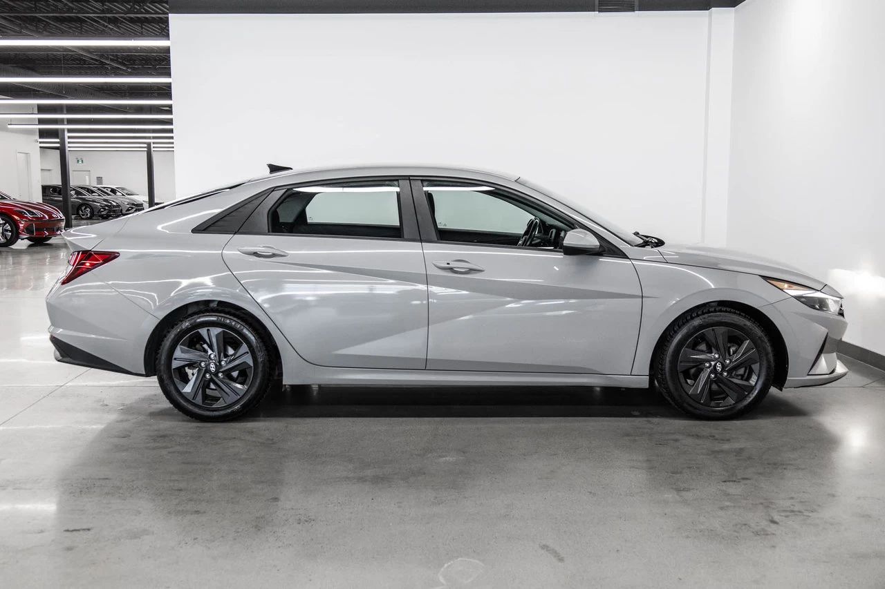 2021 Hyundai Elantra Preferred Image principale