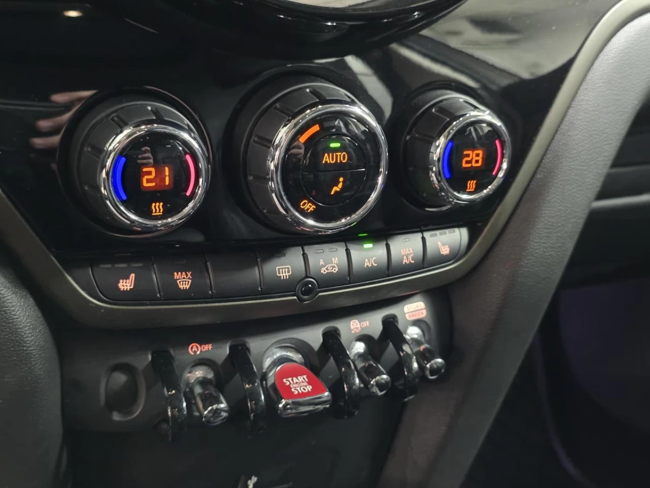 2022 MINI Countryman Cooper S ALL4 Main Image