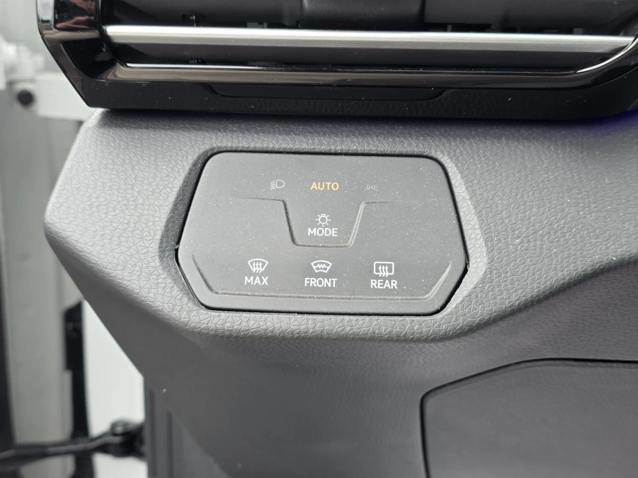 2024 Volkswagen ID.4 Pro AWD Main Image