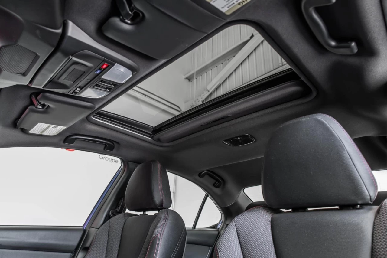 2023 Subaru WRX Sport  TOIT.OUVRANT+CARPLAY+SIEGES.CHAUFFANTS Main Image