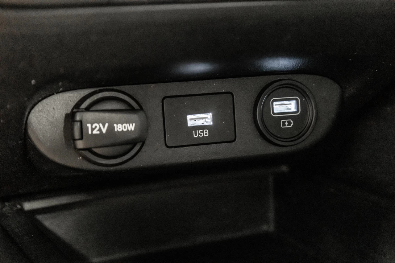 2022 Hyundai Elantra Essential Image principale