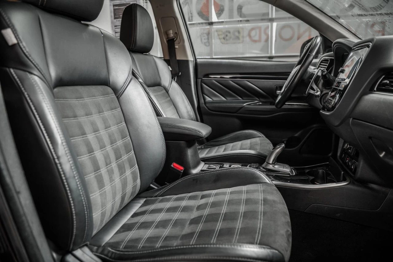 2019 Mitsubishi Outlander PHEV S-AWC CUIR+TOIT.OUVRANT+CARPLAY+SIEGES.CHAUFFANTS Main Image