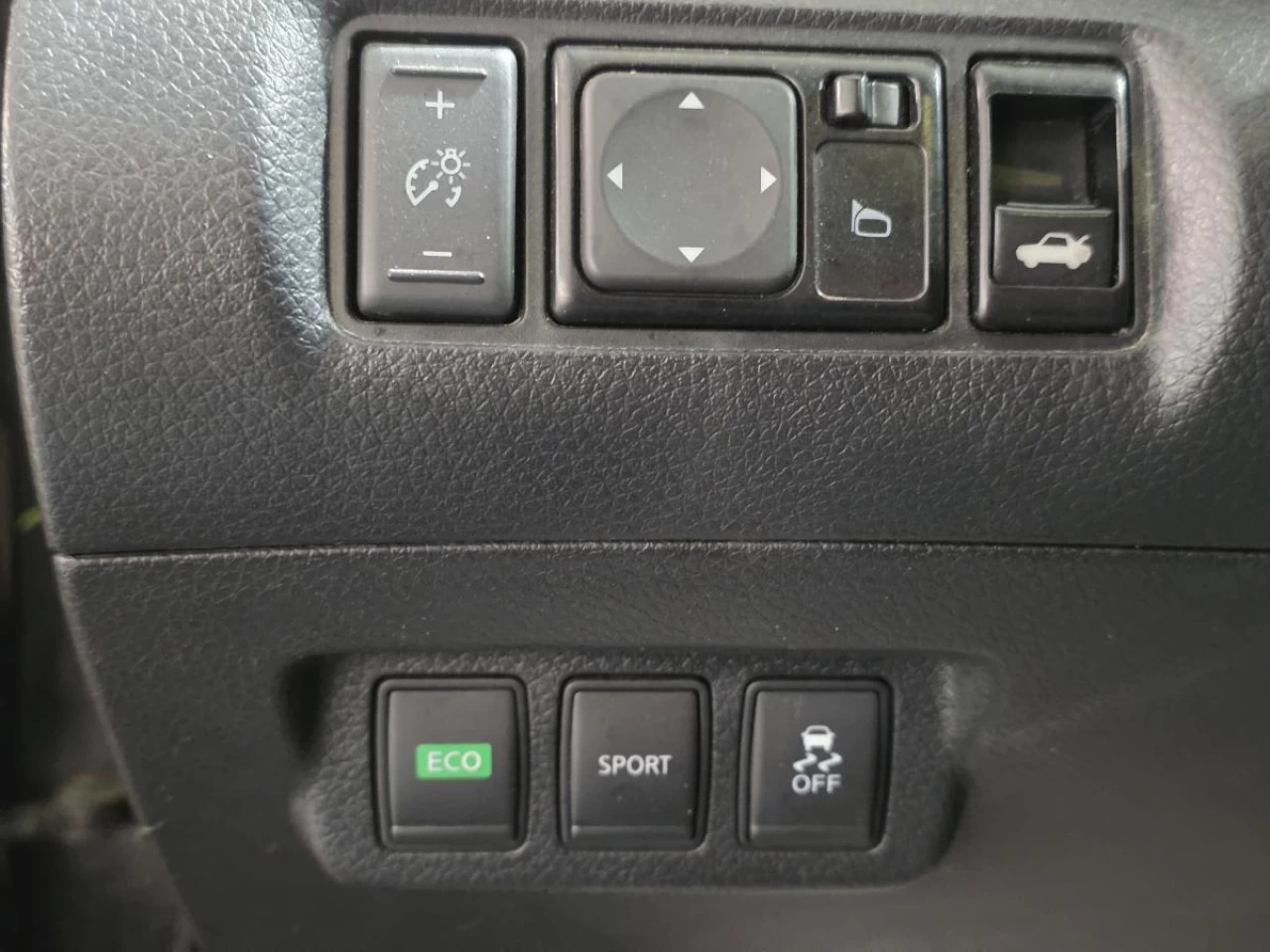 2016 Nissan Sentra 4dr Sdn CVT SV Main Image