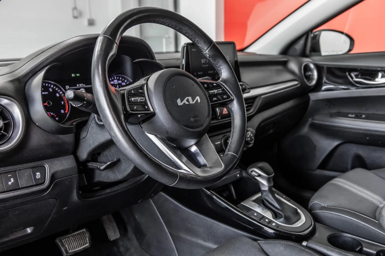 2023 Kia Forte EX+ TOIT.OUVRANT+SIEGES.CHAUFF+CARPLA+CAM.RECUL Main Image