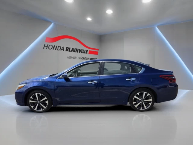 Nissan Altima 4dr Sdn I4 CVT 2.5 SR 2017
