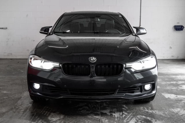 BMW 3 Series 330i xDrive AWD+NAVI+TOIT.OUVRANT+CUIR+BLUETOOTH 2017