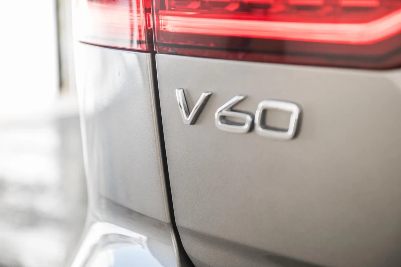 2020 Volvo V60 T5 AWD+TOIT.PANO+CUIR+CARPLAY+SIEGES.CHAUFFANTS Main Image