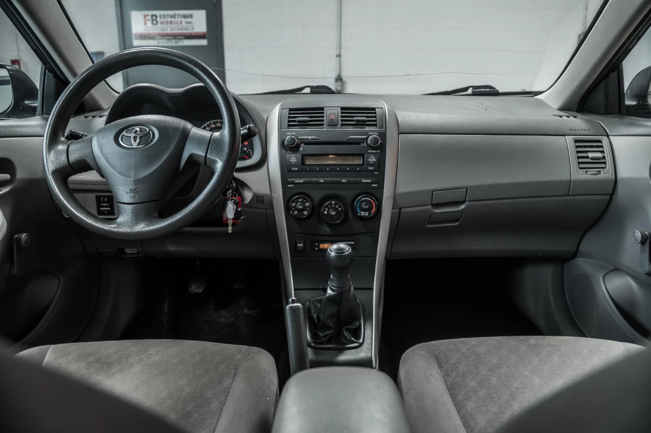 2010 Toyota Corolla Manuelle AUBAINE!!! Image principale