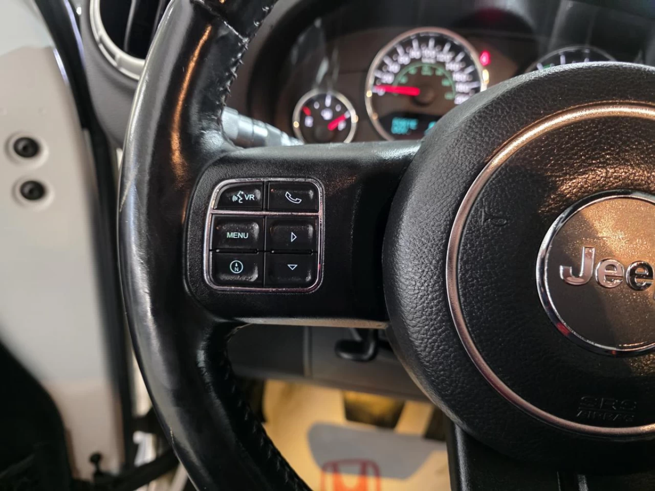 2015 Jeep Wrangler 4WD 4dr Sahara Image principale