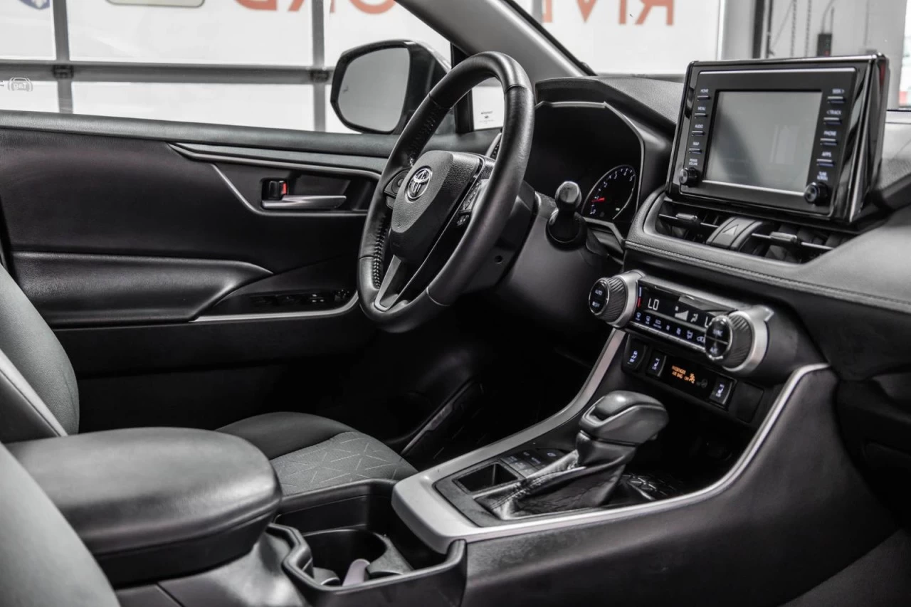 2020 Toyota RAV4 XLE AWD+TOIT.OUVRANT+SIEGES.CHAUFF+CARPLAY Main Image
