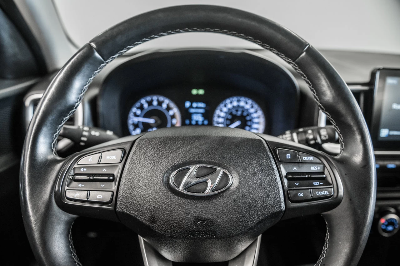 2020 Hyundai Venue Preferred Main Image