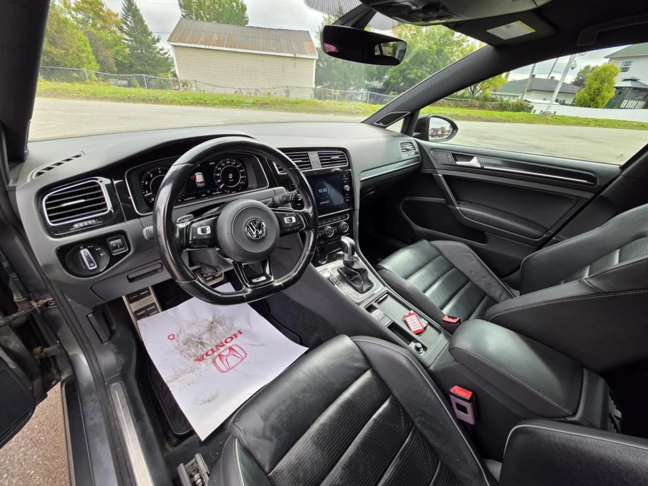 2018 Volkswagen Golf R 5-door DSG Main Image