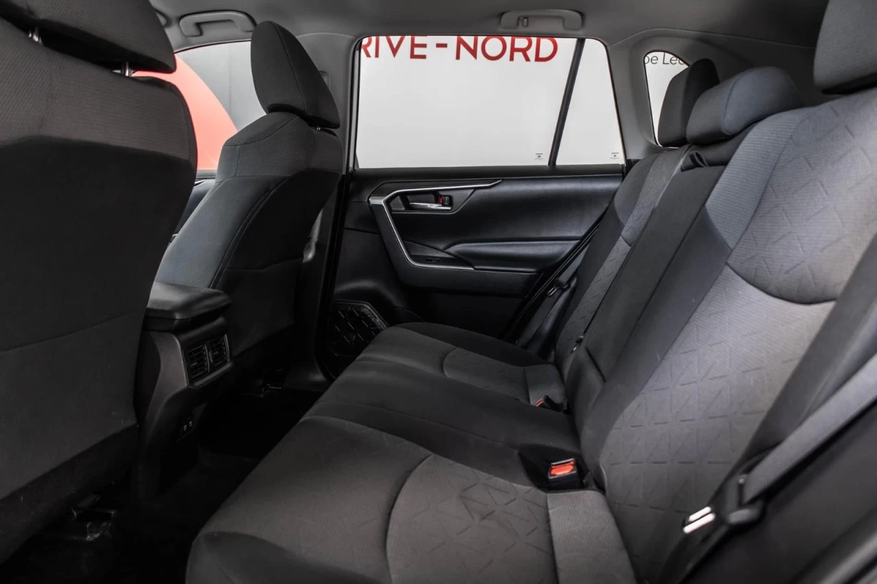 2020 Toyota RAV4 XLE AWD+TOIT.OUVRANT+SIEGES.CHAUFF+CARPLAY Main Image
