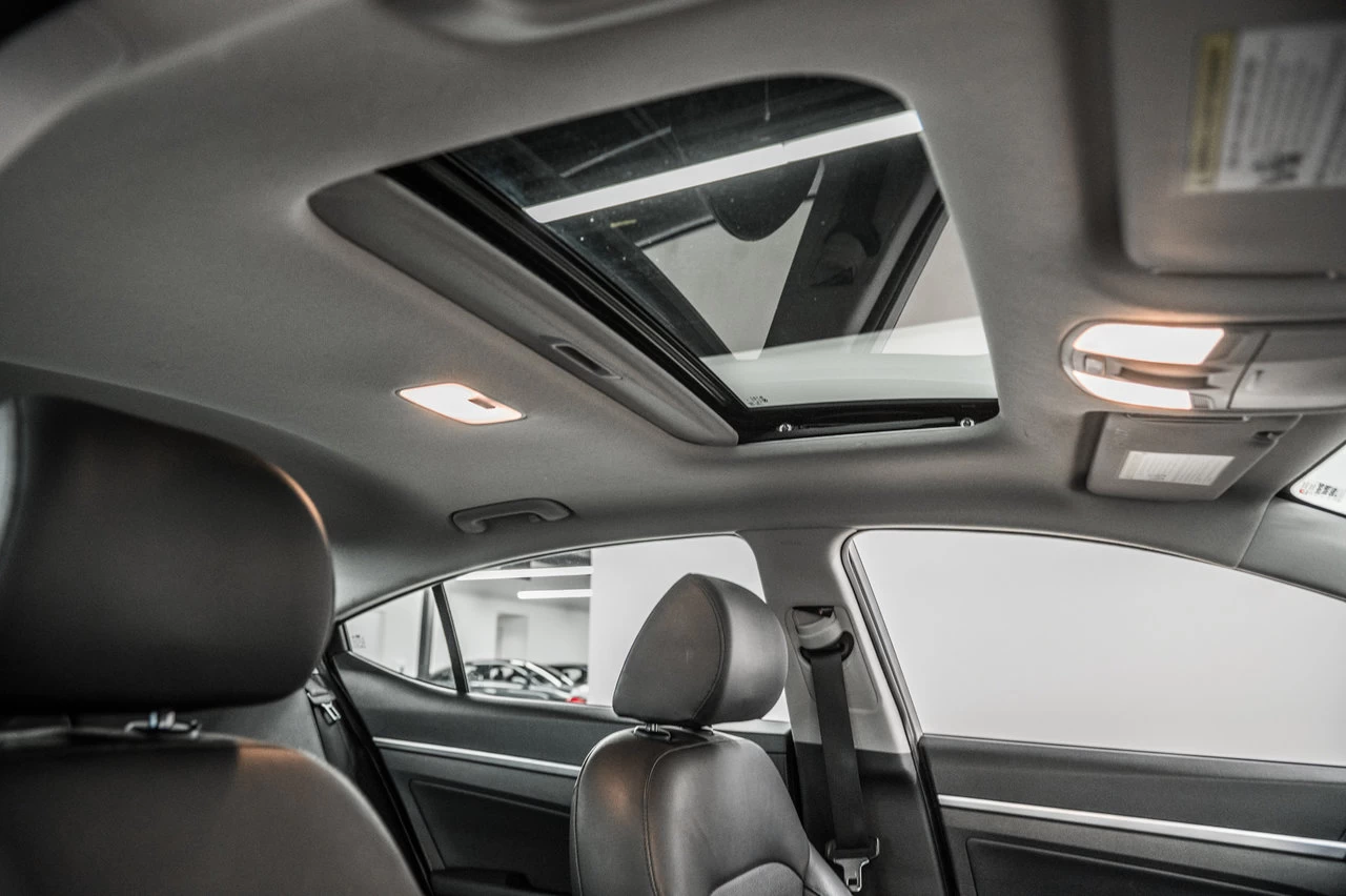2019 Hyundai Elantra Luxury Image principale