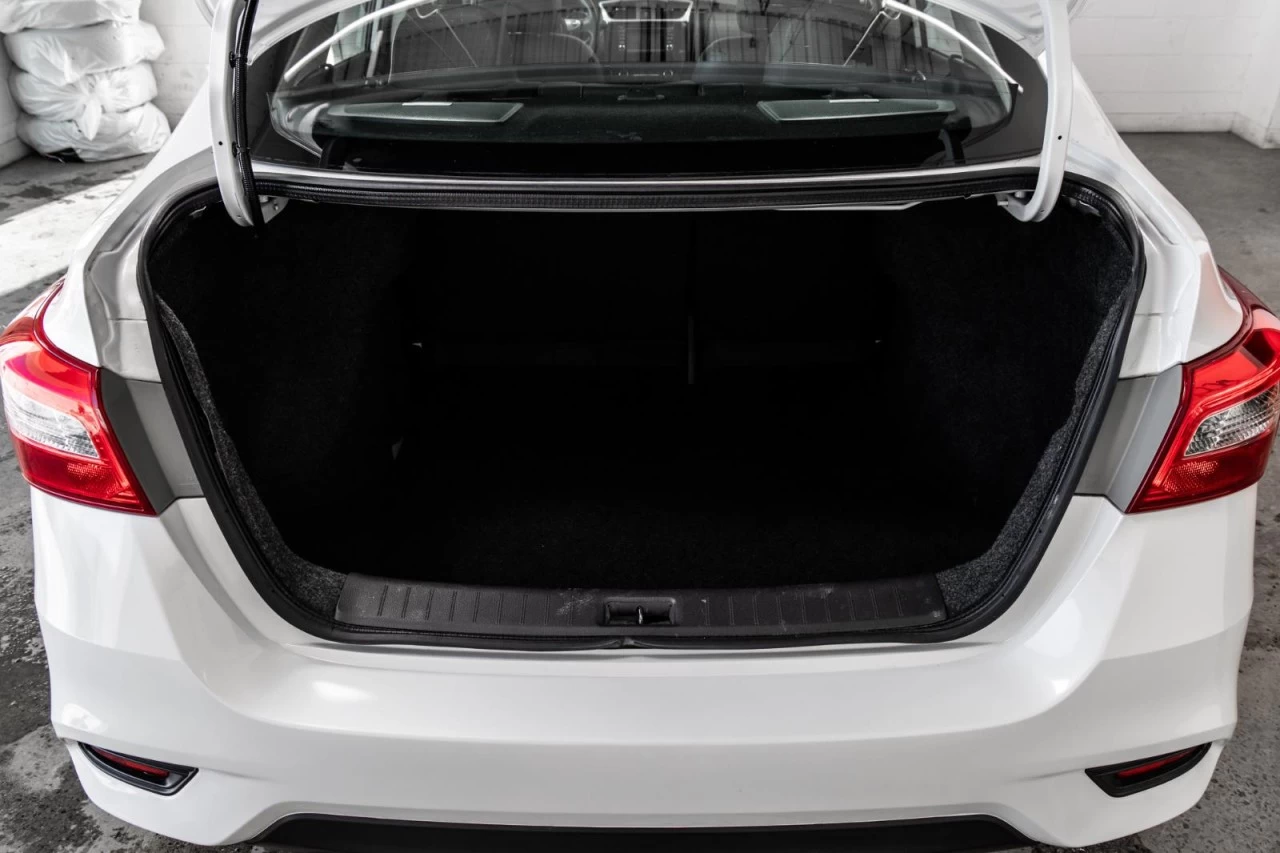 2017 Nissan Sentra SR NAVI+TOIT.OUVRANT+CUIR+SIEGES.CHAUFF+CAM.RECUL Main Image