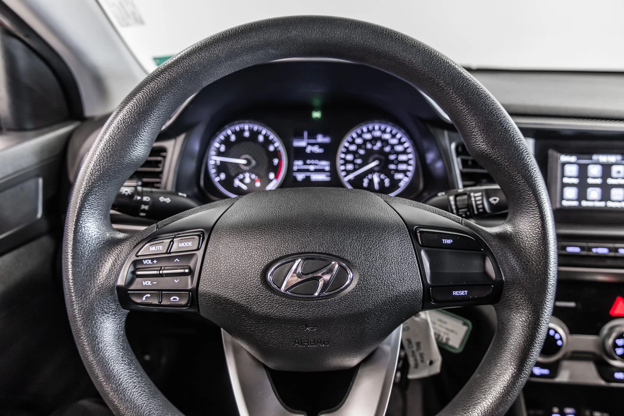 2020 Hyundai Elantra Essential Image principale
