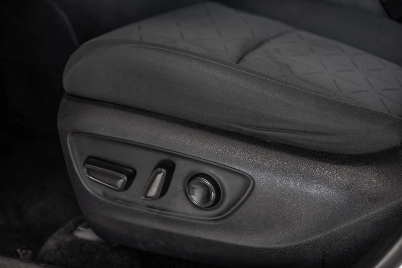 2020 Toyota RAV4 XLE AWD+TOIT.OUVRANT+SIEGES.CHAUFF+CARPLAY Main Image