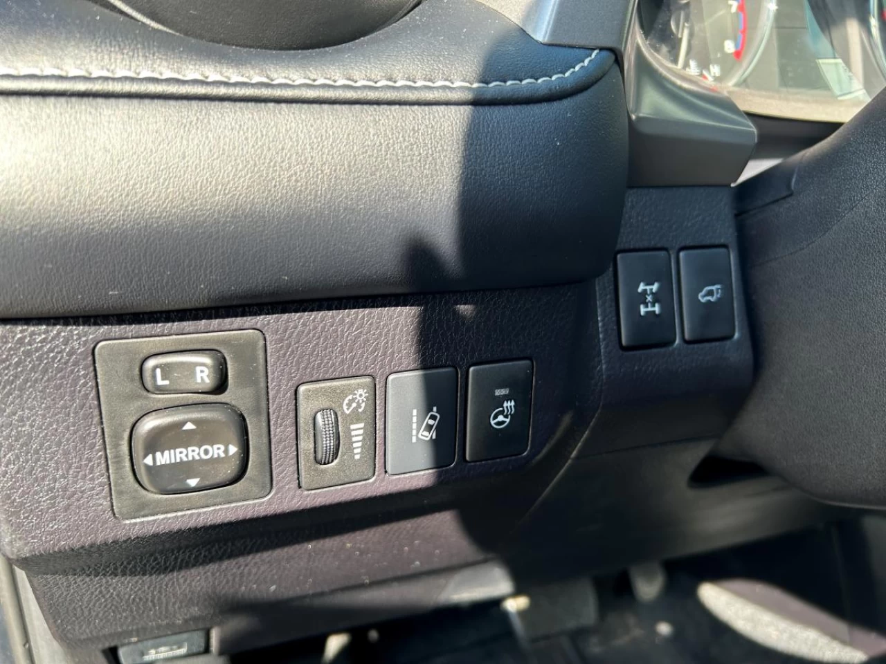 2018 Toyota RAV4 XLE, AWD, TOIT OUVRANT, CAMERA DE RECUL, MAGS+ Main Image