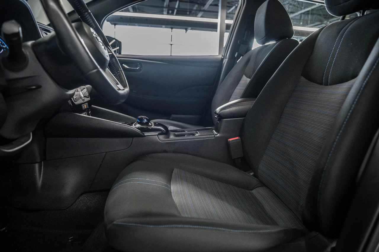 2019 Nissan LEAF Sv Navi+volant/siege Image principale