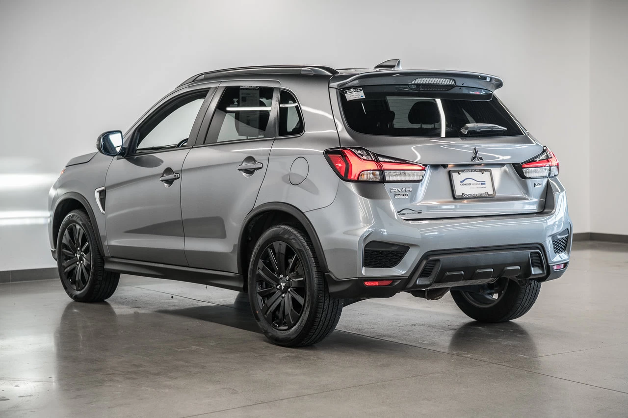 2022 Mitsubishi RVR Le Awc Image principale