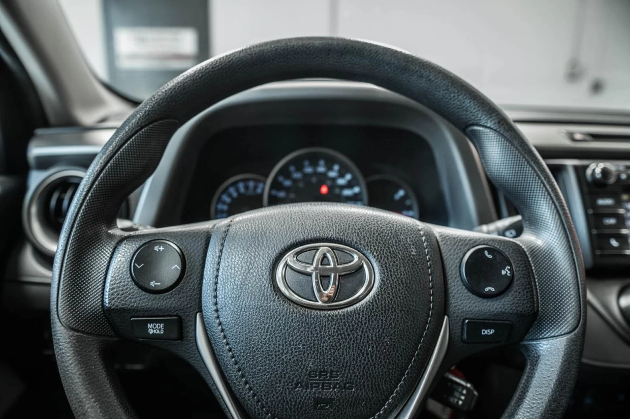 2016 Toyota RAV4 LE AWD+SIEGES.CHAUFF+BLUETOOTH+CAM.RECUL+REG.VITES Main Image