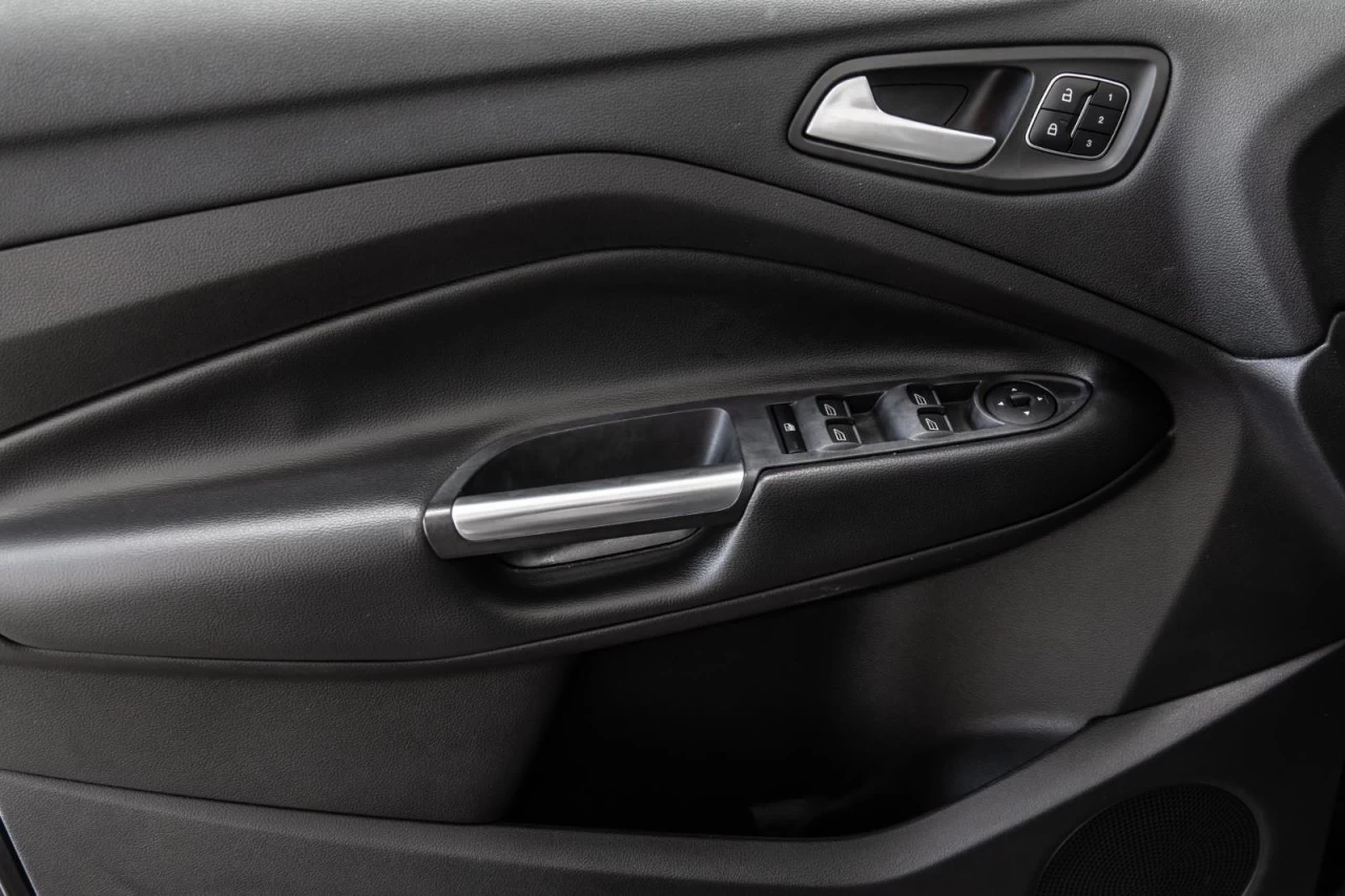 2017 Ford Escape Titanium 4WD+NAVI+TOIT.PANO+CUIR+SIEGES.CHAUFFANTS Image principale