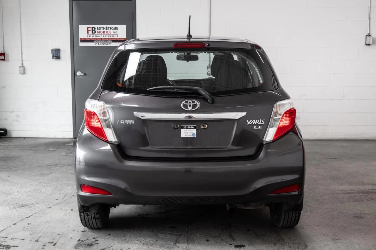 2014 Toyota Yaris Automatique hatchback Garantie 1 AN Image principale