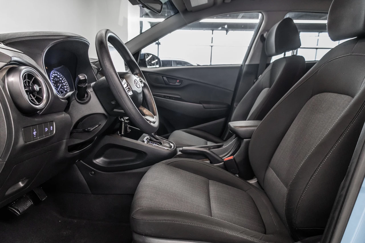 2022 Hyundai Kona Essential Awd Main Image