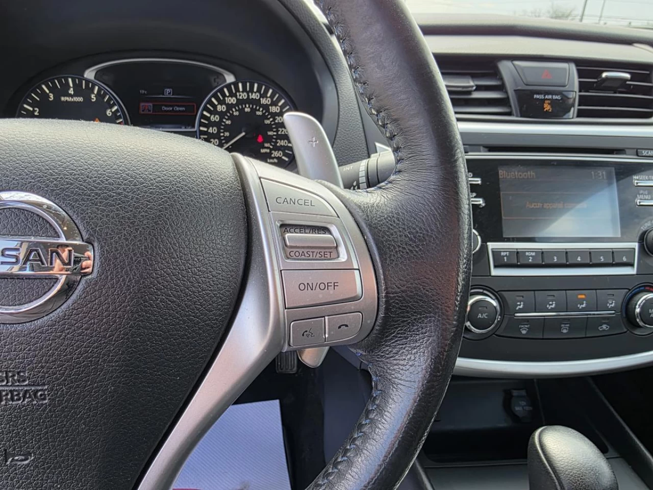 2017 Nissan Altima 4dr Sdn I4 CVT 2.5 SR Image principale