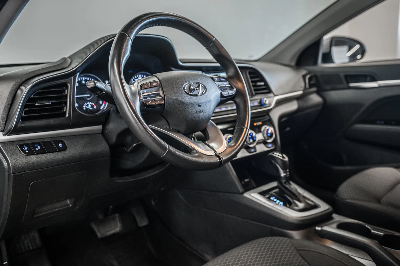 2020 Hyundai Elantra Preferred Image principale