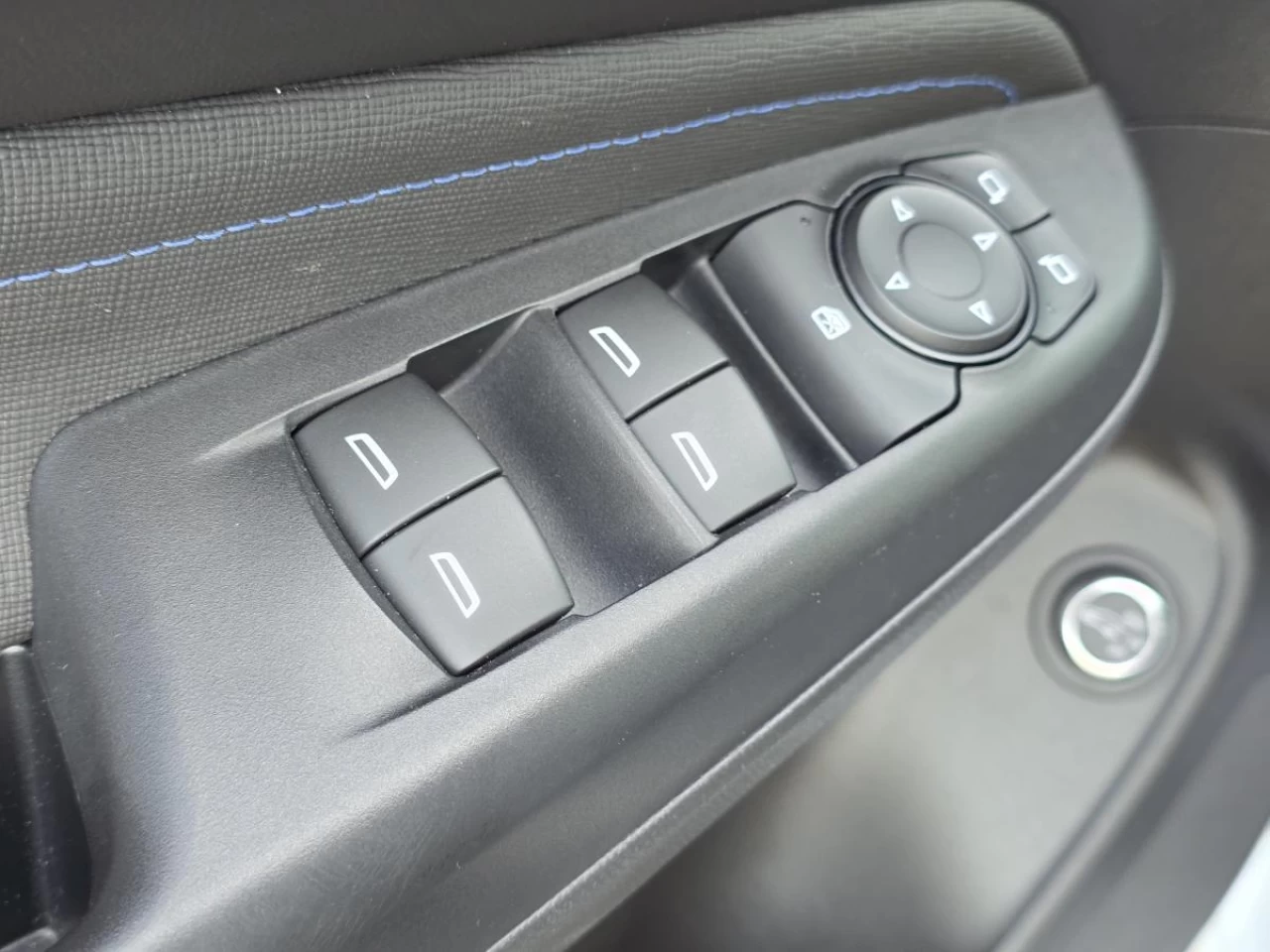 2024 Buick Envista FWD 4dr Sport Touring Main Image