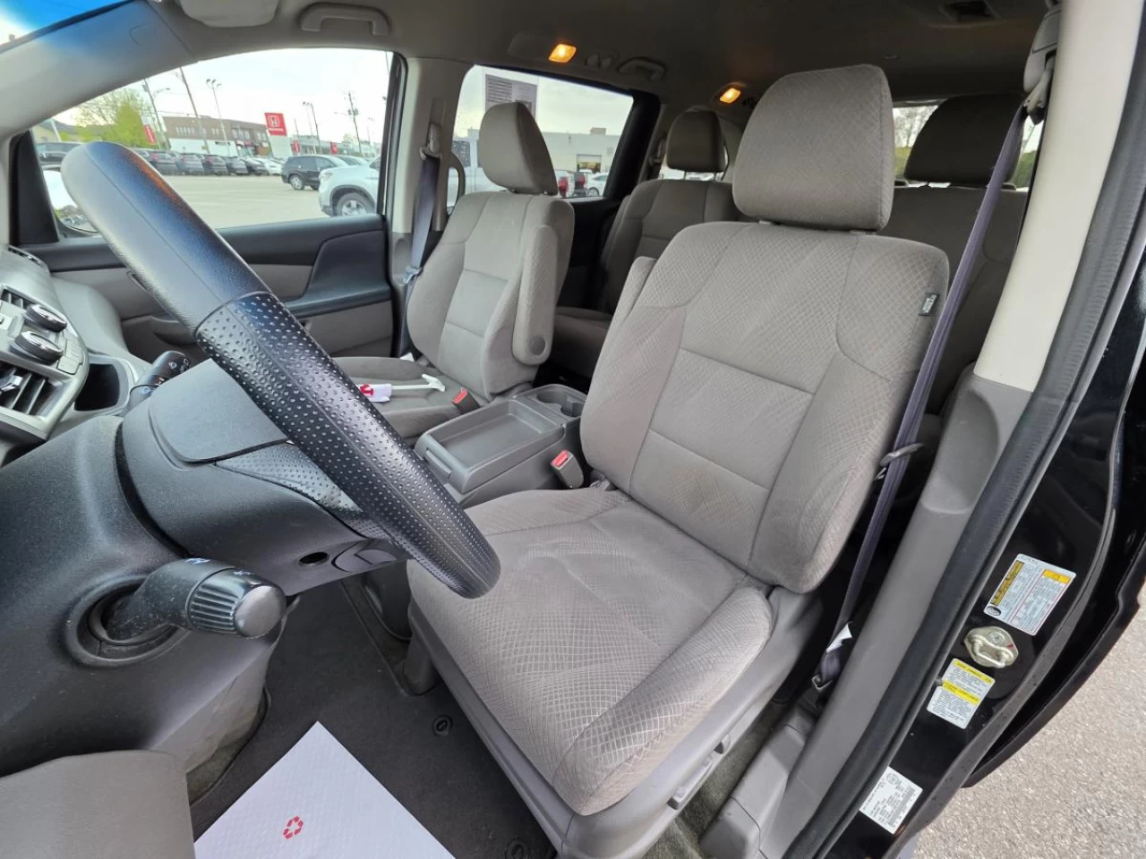 2016 Honda Odyssey SE Image principale