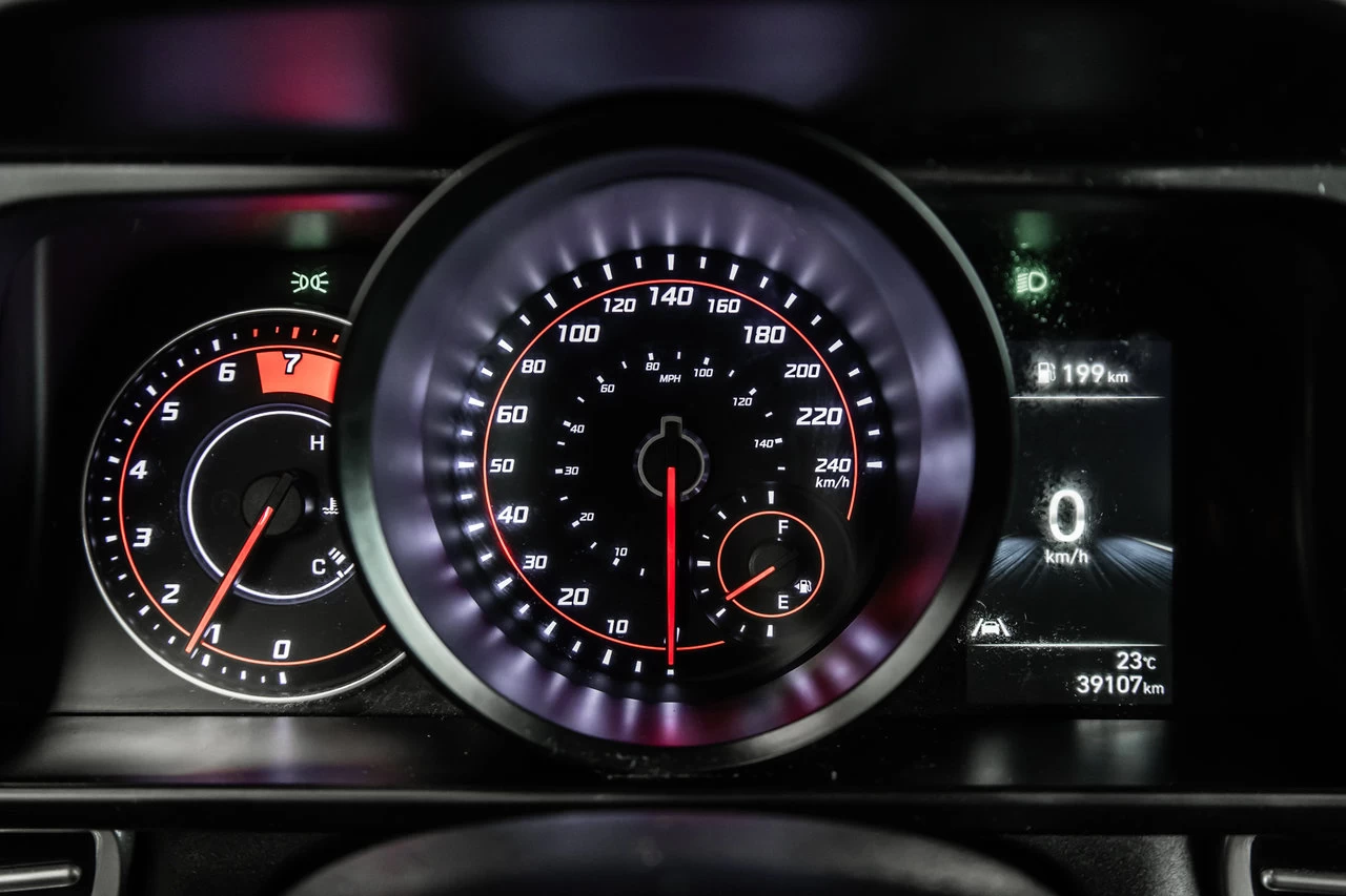 2022 Hyundai Elantra Preferred Main Image