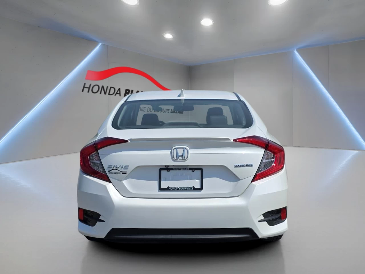 2017 Honda Civic Touring CVT Sedan Image principale