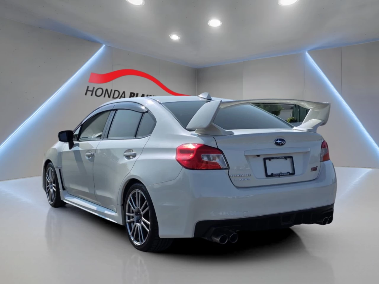 2015 Subaru WRX 4dr Sdn STI Man w/Sport Pkg Main Image