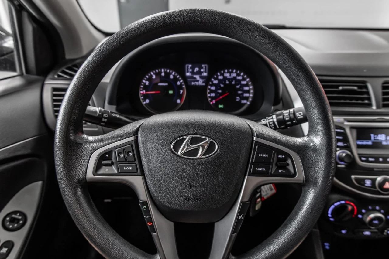 2016 Hyundai Accent GL  SIEGES.CHAUFF+BLUETOOTH+REG.VITESSE Main Image