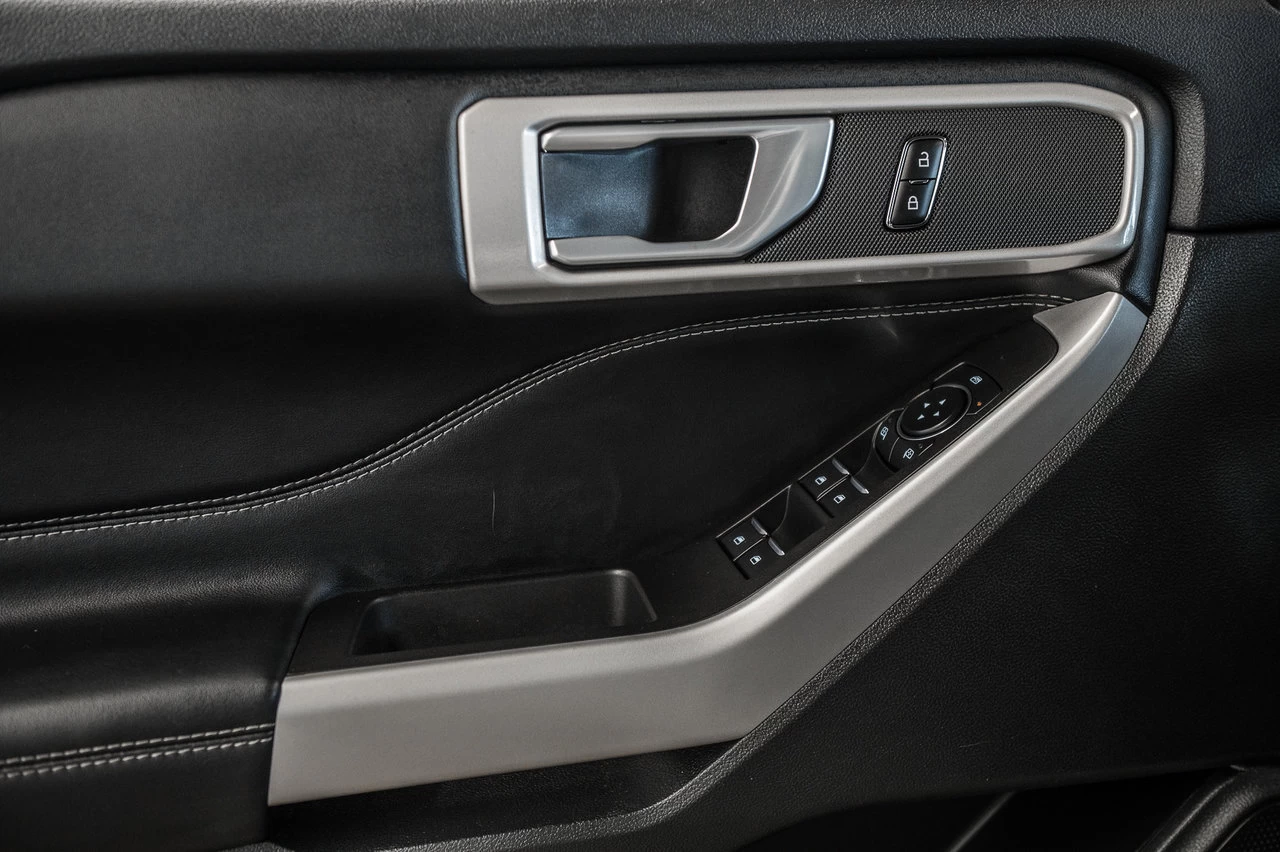 2024 Ford Explorer Xlt Awd 6-Pass Image principale