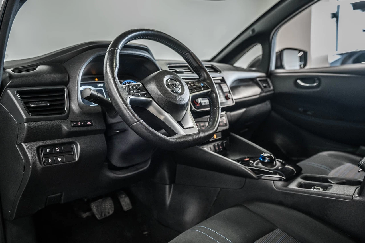 2019 Nissan LEAF Sv Navi+volant/siege Image principale