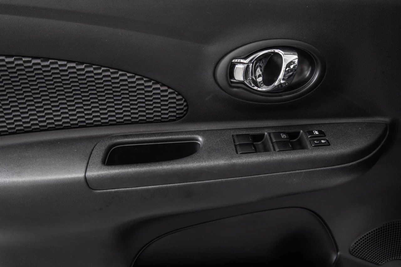 2015 Nissan Micra Automatique - Garantie 1 AN Main Image