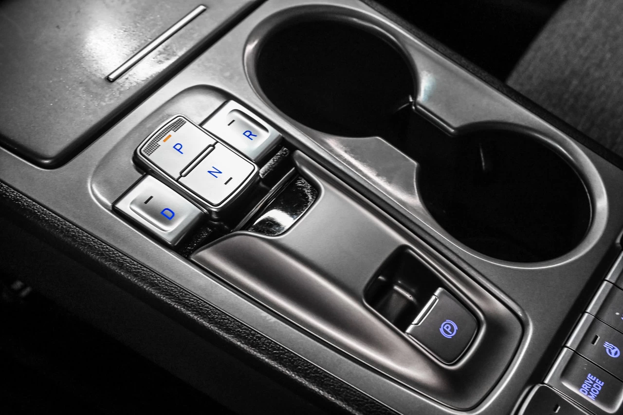 2023 Hyundai Kona electric Preferred Main Image