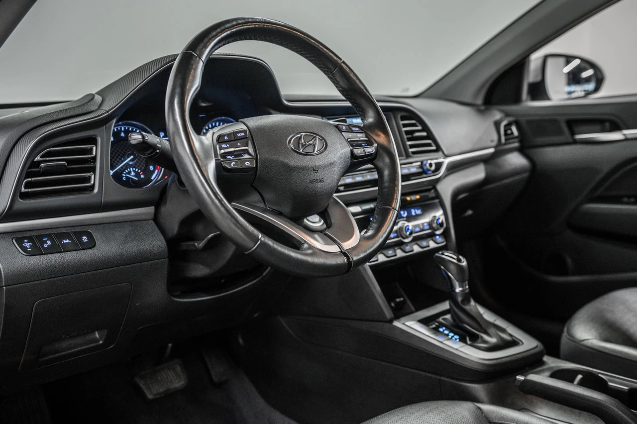 2019 Hyundai Elantra Luxury Image principale