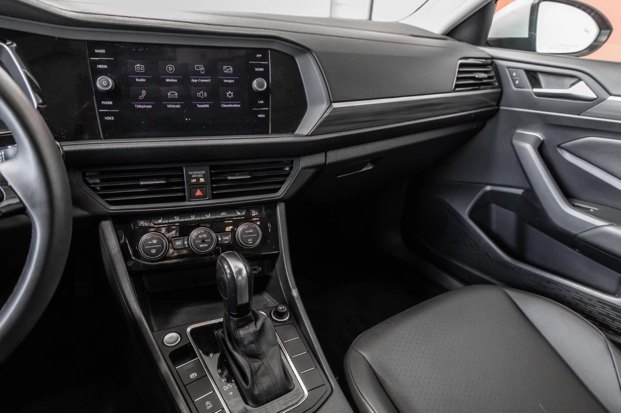 2020 Volkswagen Jetta Highline TOIT.OUVRANT+CUIR+CARPLAY+SIEGES.CHAUFF Main Image