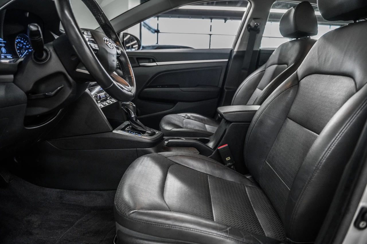 2019 Hyundai Elantra Luxury Image principale