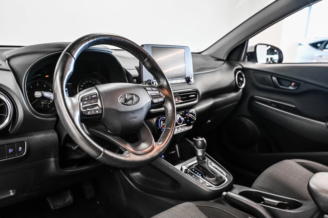 2023 Hyundai Kona Preferred Main Image