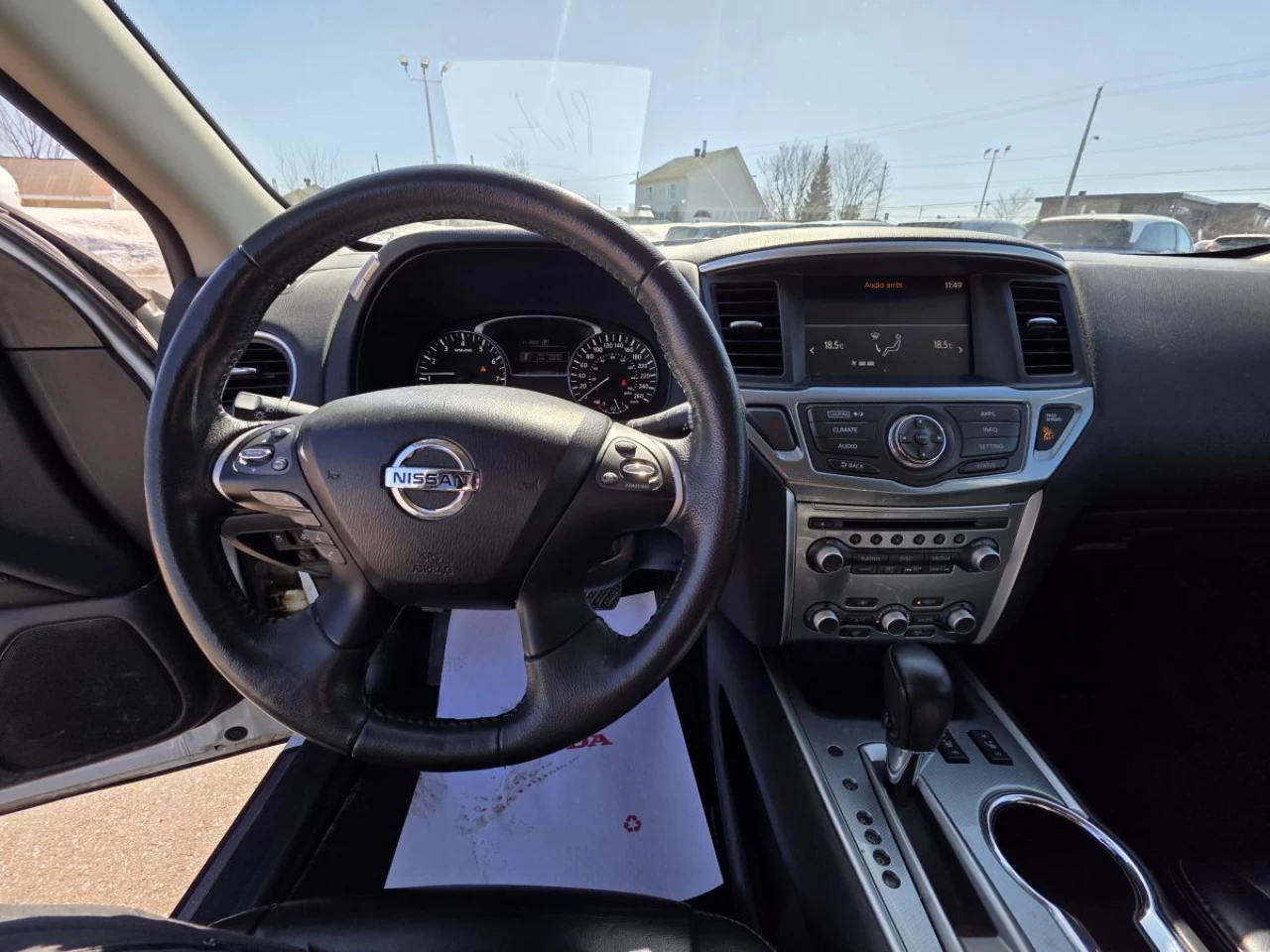 2017 Nissan Pathfinder 4WD 4dr S 7 passengers Image principale
