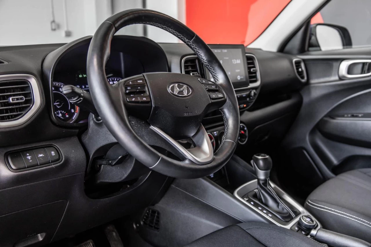 2020 Hyundai Venue Preferred MAGS+VOLANT/SIEGES.CHAUFF+CARPLAY Main Image