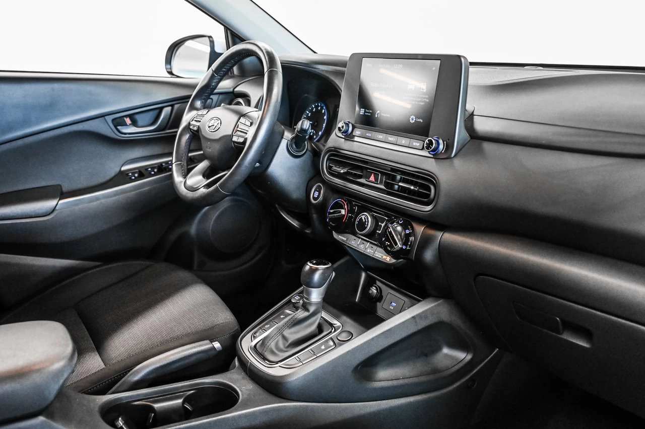 2023 Hyundai Kona Preferred Main Image