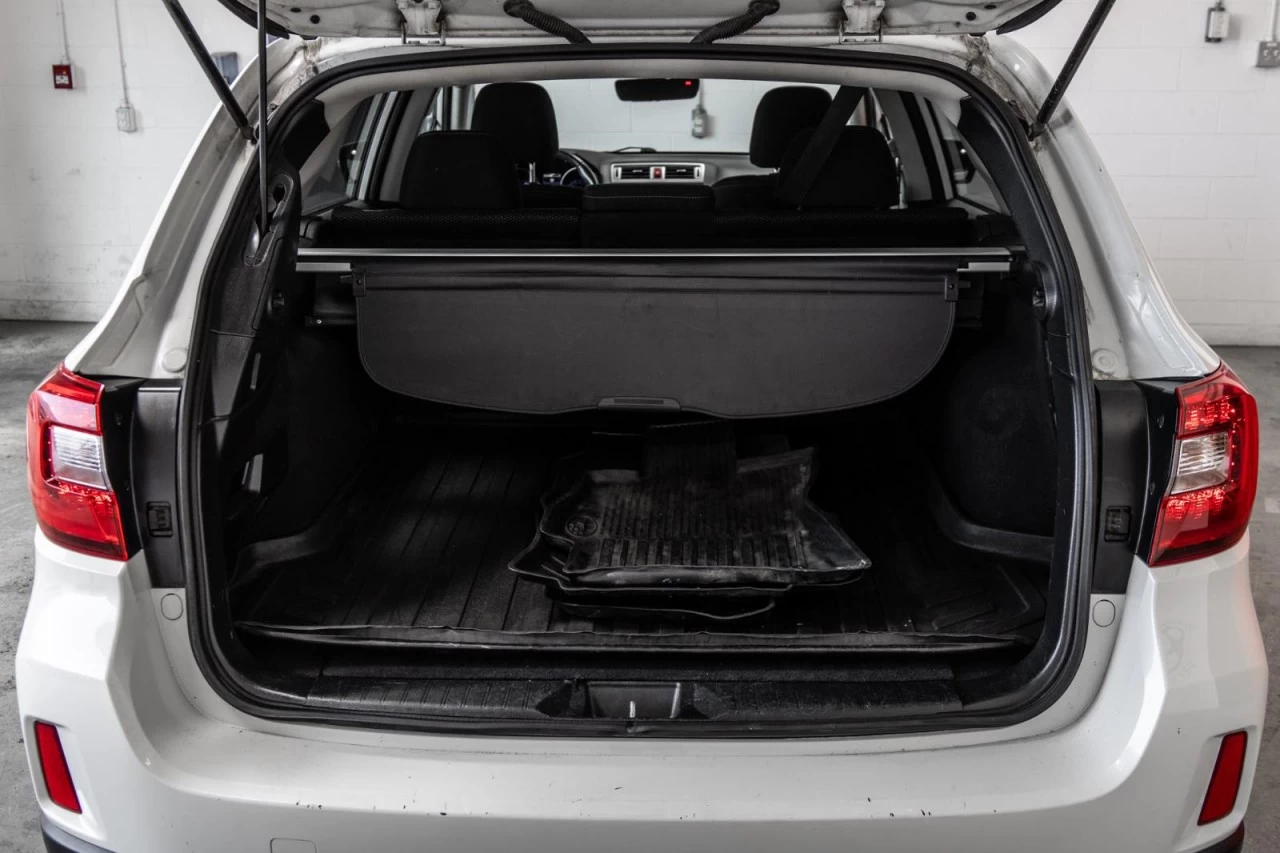 2017 Subaru Outback 2.5i Touring w-Tech Pkg TOIT.OUVRANT+SIEGES.CHAUFF Main Image